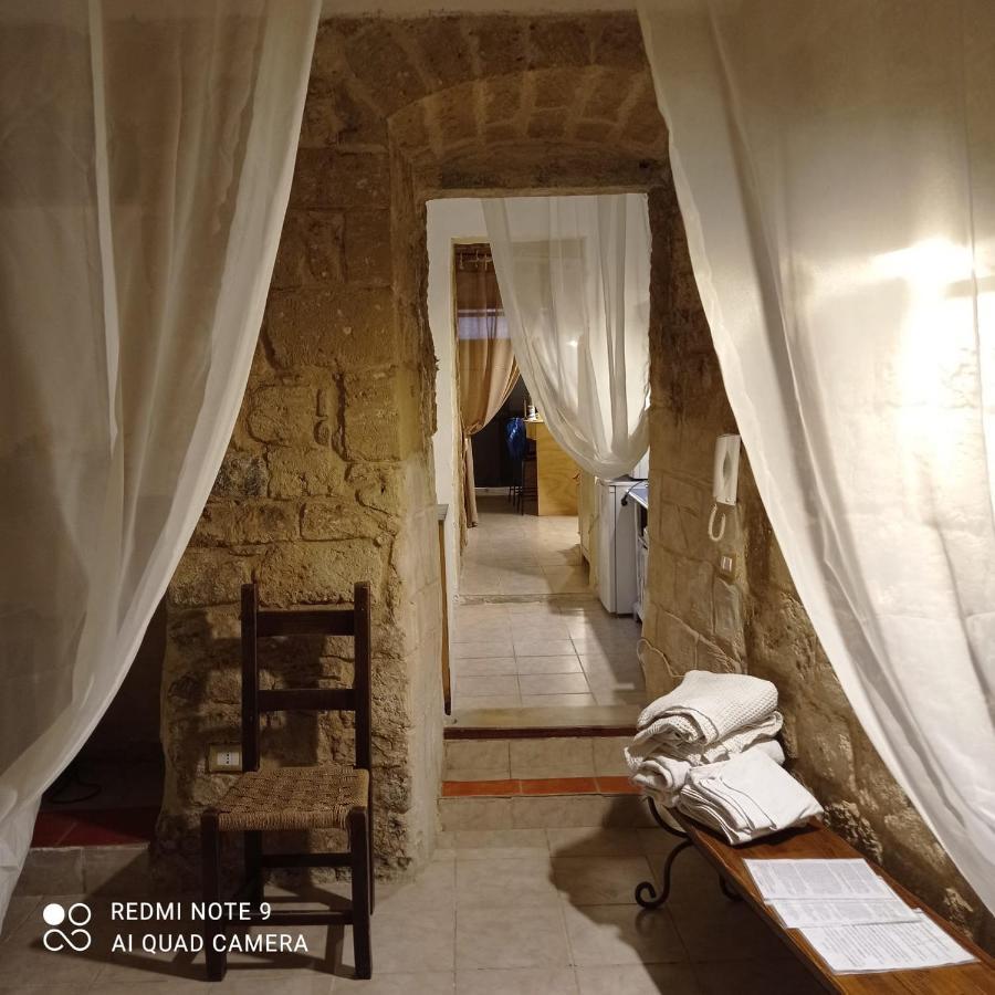 Palazzo Di Citta Flat Apartment Bari Exterior photo